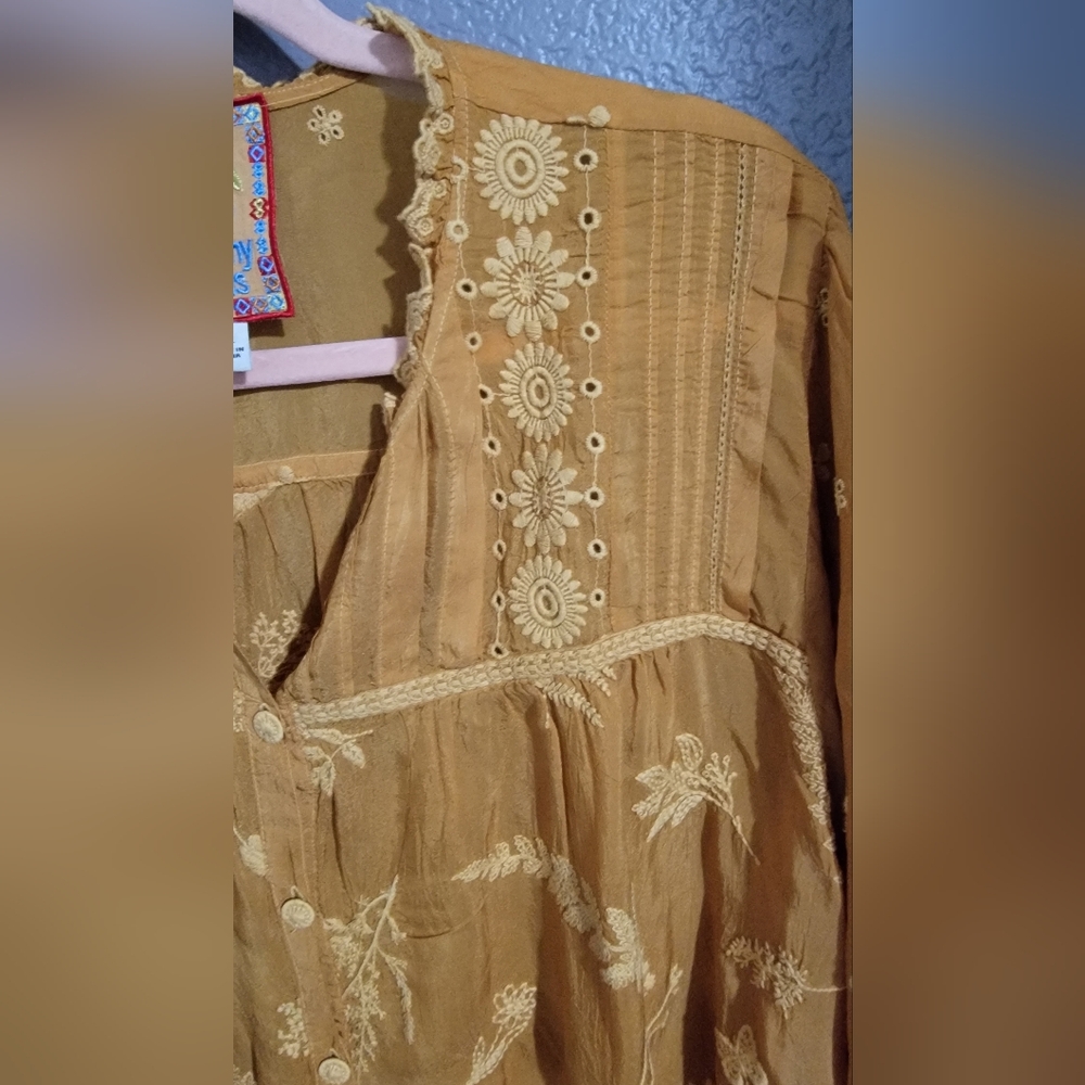 Johnny Was Embroidered Mustard Yellow Blouse XL - Picture 3 of 8